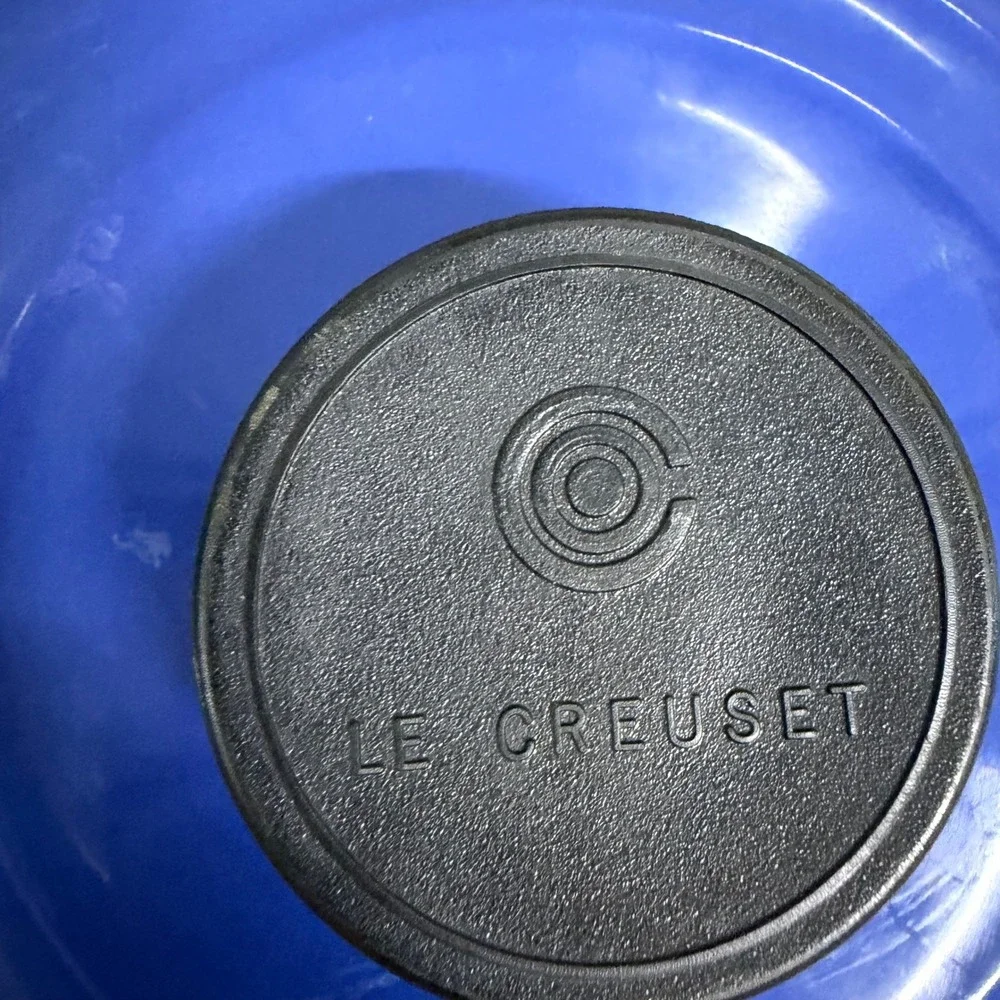 Le Creuset Stockpot Enamel on Steel Cobalt Blue Large Lid Included 10qt Pot